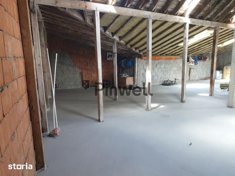 Casă cu 6 camere cu Teren 719 Mp în Ghencea