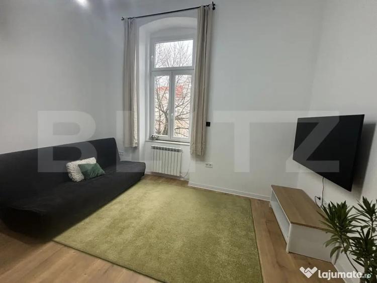 Garsonieră decomandată în Central