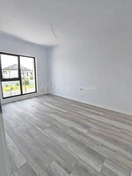 Casă cu Teren 245 Mp în Rahova
