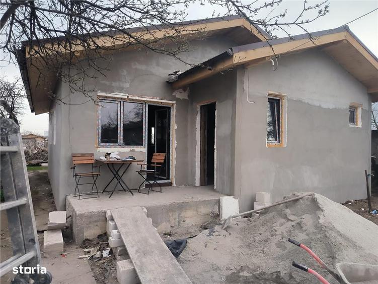 Casă cu 3 camere în Drăgănescu