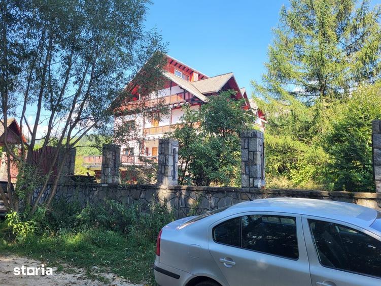 Casă cu Teren 1350 Mp în Poiana Țapului