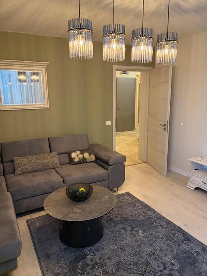 Apartament cu 3 camere decomandat în Bălcescu