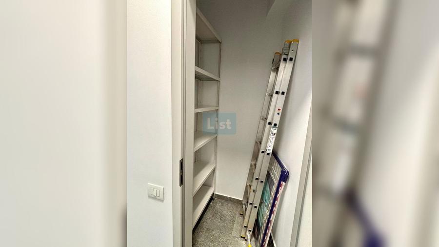 Apartament cu 3 camere în P-ța Romană