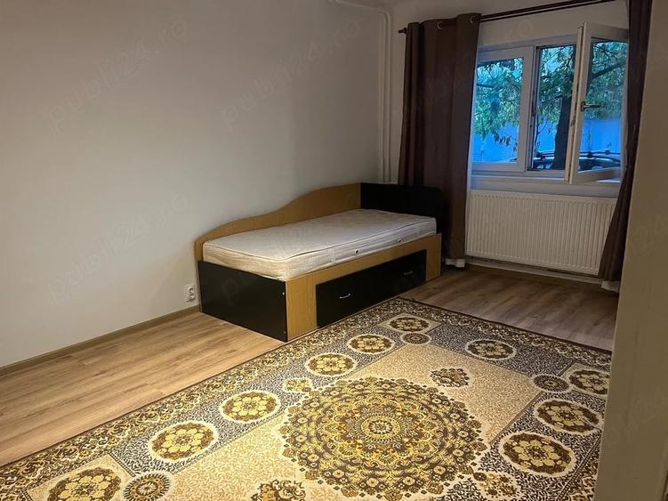 Garsonieră decomandată în Central