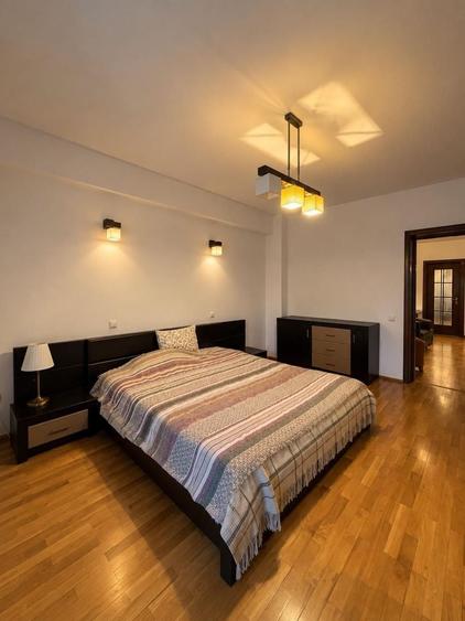 Apartament cu 3 camere în Obor