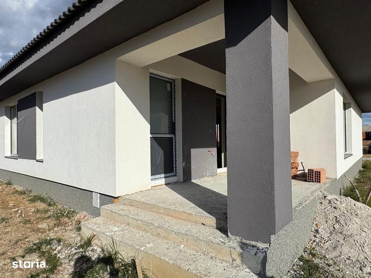Casa de vanzare in Cihei cu 4 camere - 8