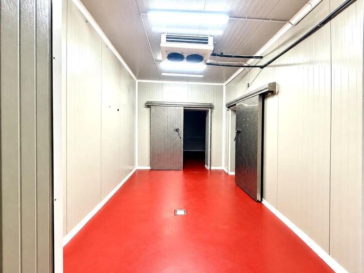 Spațiu comercial, de 1,270 mp, în Dumbrăvița