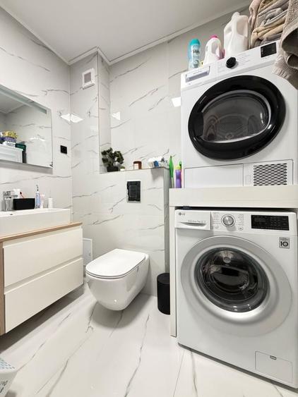 Apartament cu 3 camere semidecomandat, mobilat în Europa