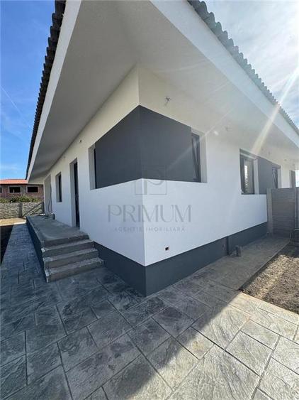 Duplex cu 3 camere cu Teren 260 Mp în Albina