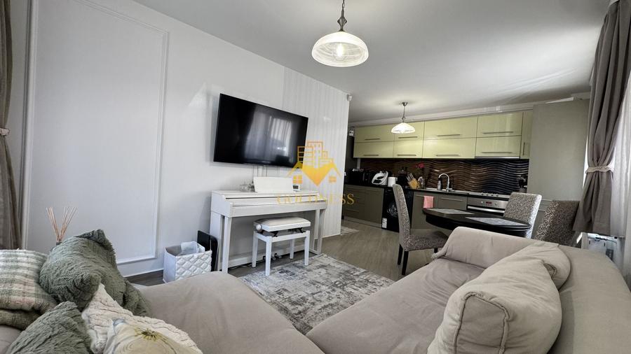 Apartament cu 3 camere semidecomandat, mobilat în Zorilor