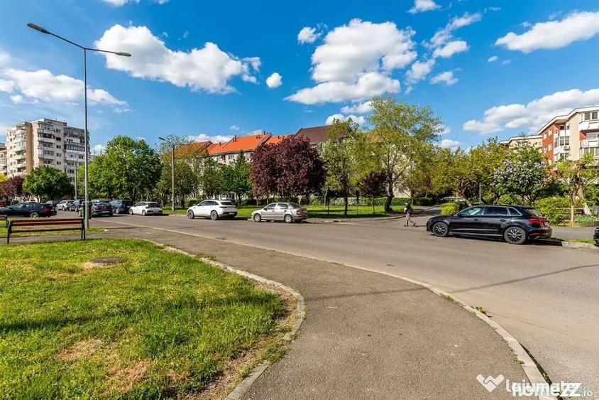 Apartament cu 3 camere decomandat în Micălaca