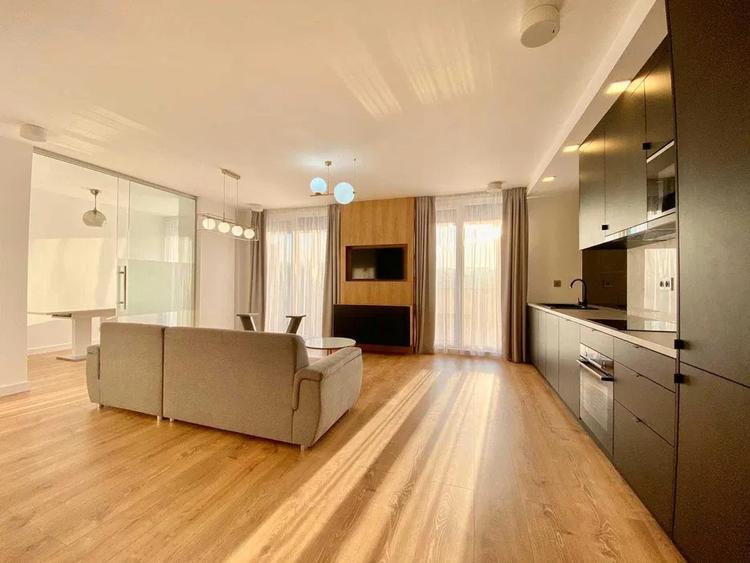 Penthouse, 92mp, 44mp terasa, loc parcare, 4 camere - 1