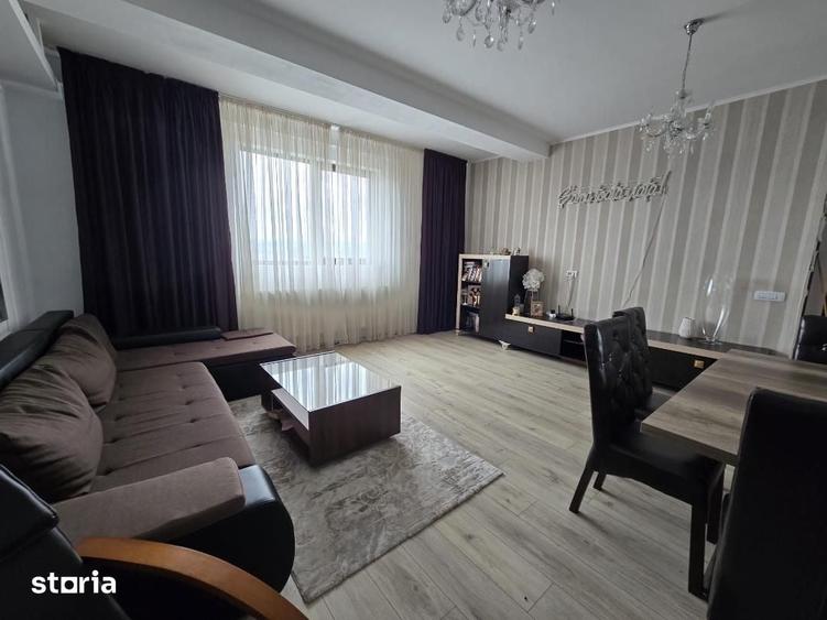 Apartament cu 3 camere în Cetate