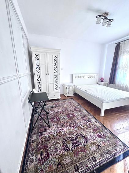 Garsonieră decomandată în Central