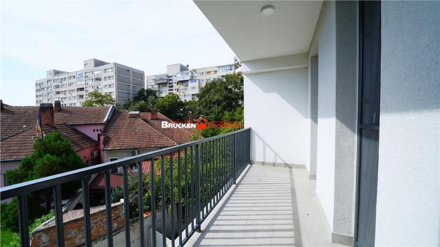 Apartament cu 2 camere semidecomandat în Central