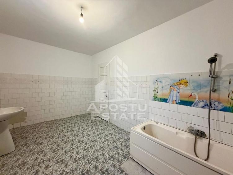 Casa 3 camere, locuri de parcare, ideala pentru firme, Ch... - 2
