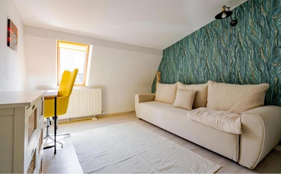 Apartament cu 4 camere semidecomandat în Unirii