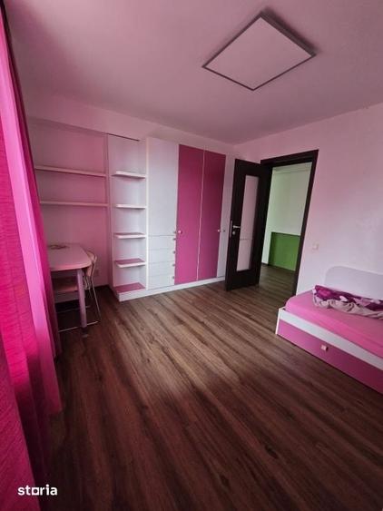 Apartament cu 4 camere în Progresul