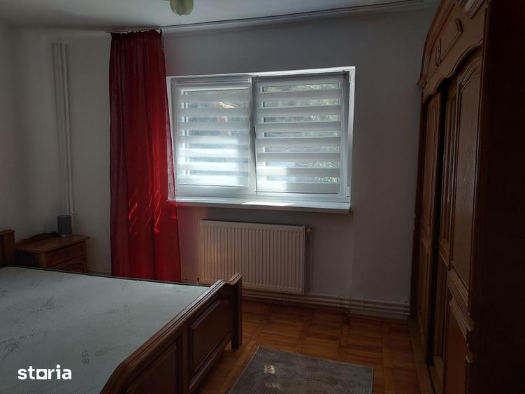 Apartament cu 3 camere în Universității