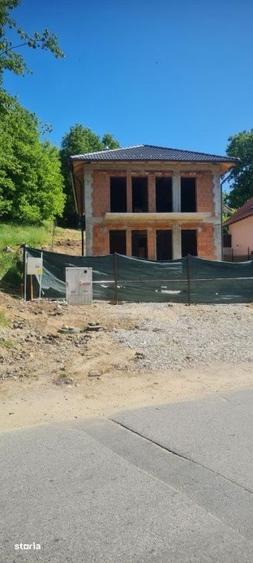 Casă cu 1 camere cu Teren 925 Mp în Central