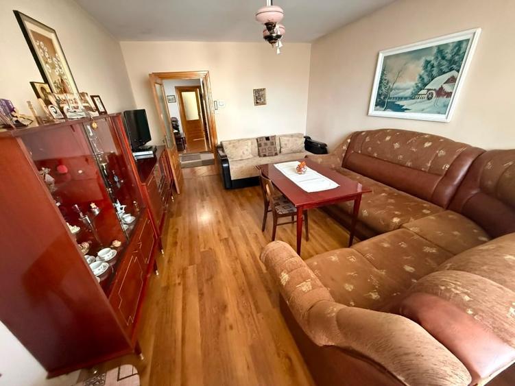 Apartament cu 2 camere decomandat în Dărmănești