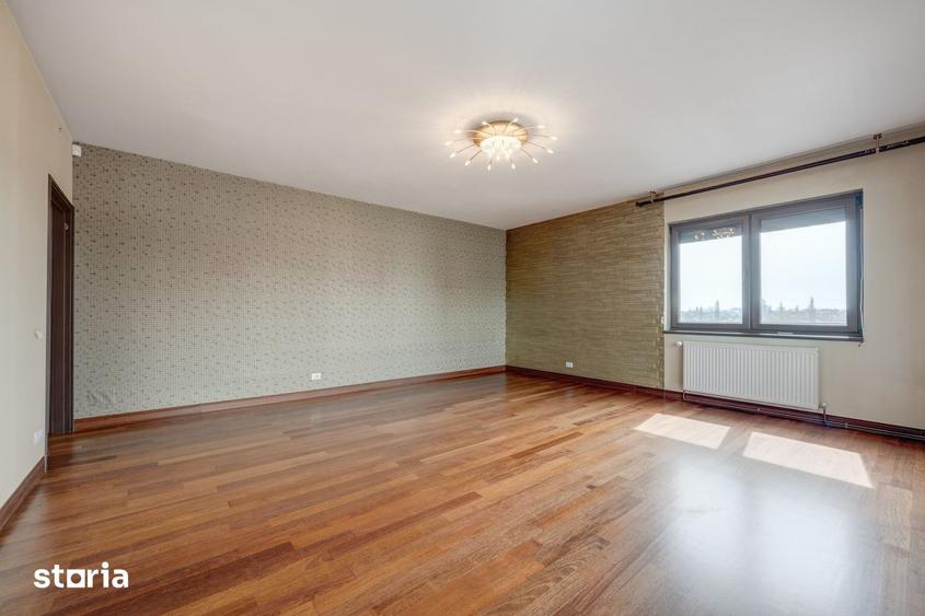 Apartament cu 3 camere în Străulești