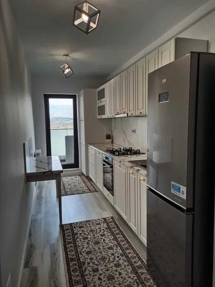 Apartament cu 3 camere decomandat în Zorilor
