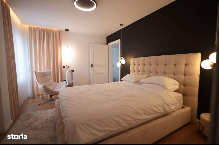 Casă cu 4 camere cu Teren 370 Mp în Rediu