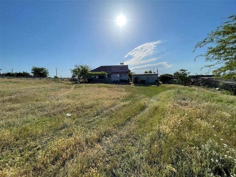 Teren Construcții intravilan de 1500 mp, în Exterior Sud