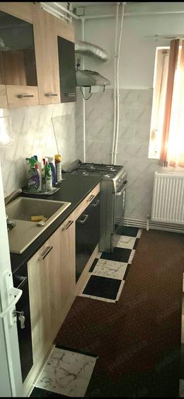 Apartament cu 2 camere decomandat în Broșteni
