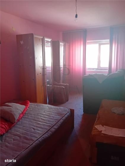 Apartament cu 2 camere decomandat în Gura Văii