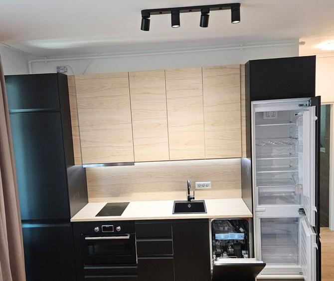 Apartament cu 3 camere decomandat, mobilat în Pipera
