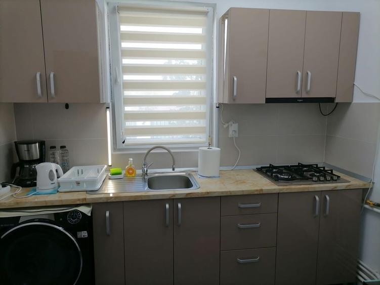 Casă cu 4 camere în Schela