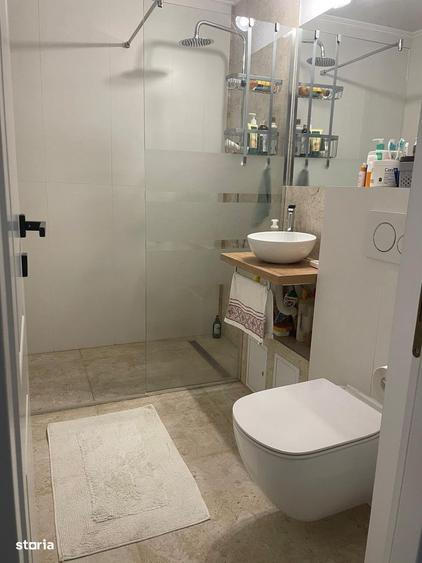 Apartament cu 2 camere decomandat în Plopilor