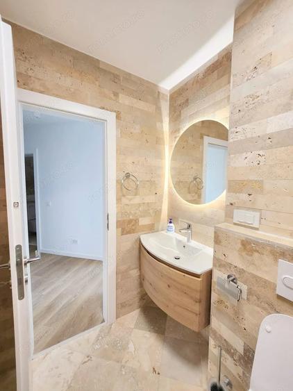 Apartament cu 3 camere decomandat în Faleză