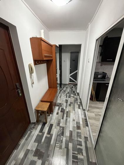 Apartament cu 2 camere decomandat în Milcov