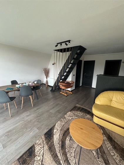 Casă cu 4 camere cu Teren 300 Mp în Novaci