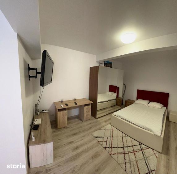 Garsonieră decomandată în Podu Roș