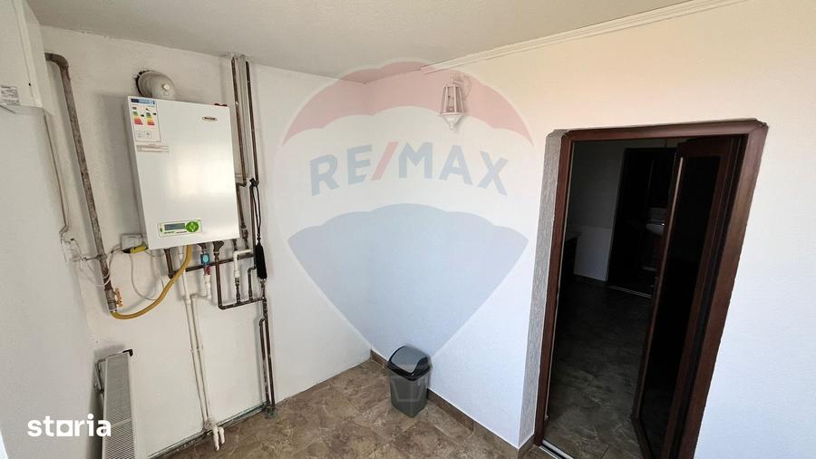 Casă cu 3 camere cu Teren 300 Mp în Iorga