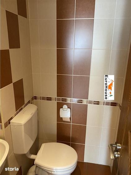 Apartament cu 3 camere decomandat în Ampoi 2
