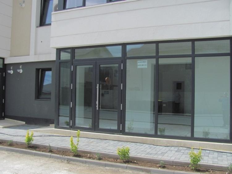 Spațiu comercial, de 65 mp, în Bragadiru