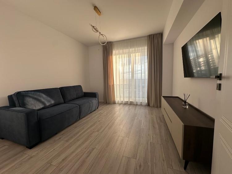 Apartament cu 3 camere semidecomandat, mobilat în Copou