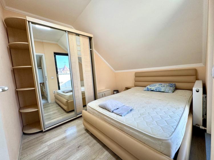 Apartament cu 2 camere semidecomandat, mobilat în Central