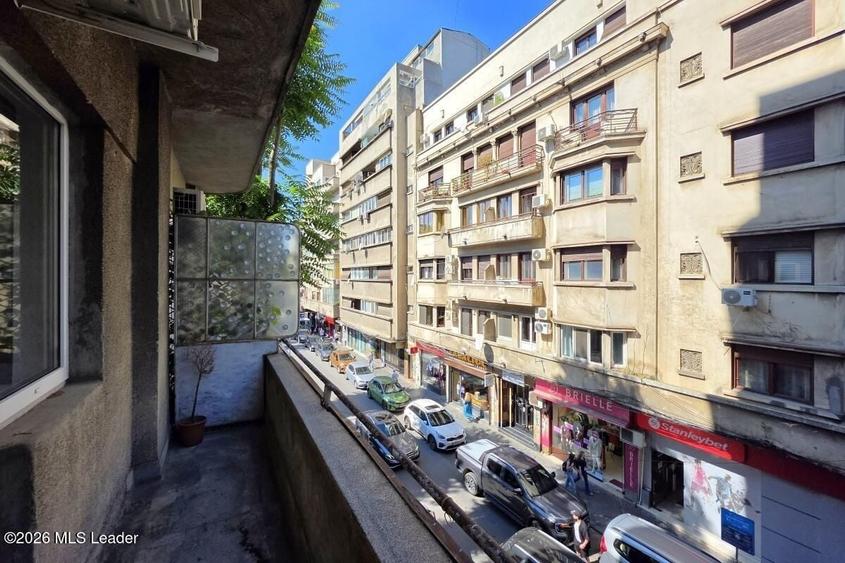 Piata Romana, 4 camere 138 MP total, Etaj 2/9, renovat - utilat, liber - 37