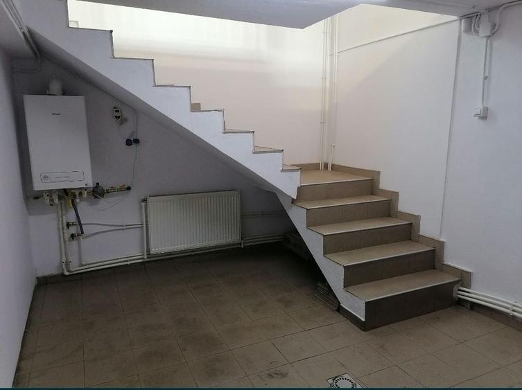 Spațiu comercial, de 153 mp, în Central