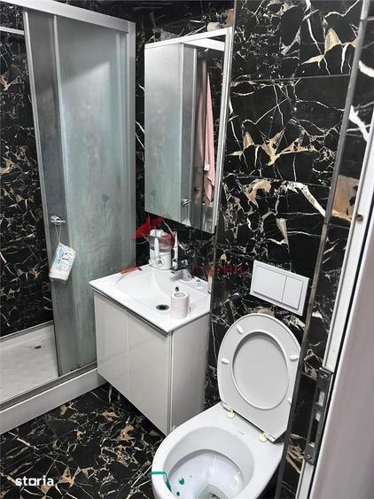Apartament cu 3 camere decomandat, mobilat în Baza 3