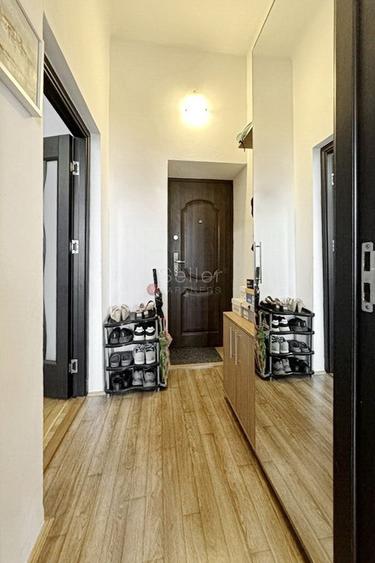 Apartament cu 2 camere semidecomandat, mobilat în Brașovul Vechi