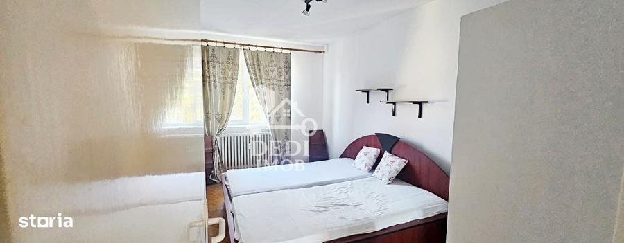 Apartament cu 3 camere decomandat în Central