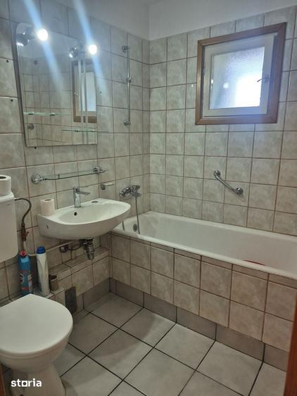Apartament cu 2 camere semidecomandat în Grivița