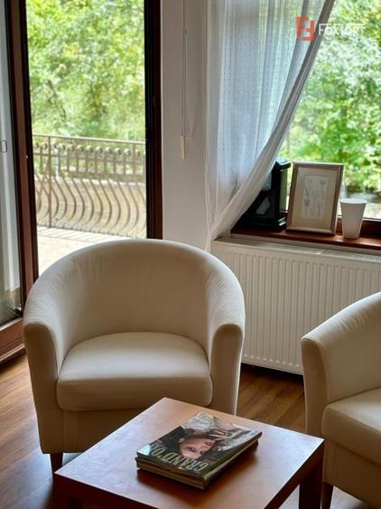 Casă individuală cu 5 camere cu Piscina în Ghioroc